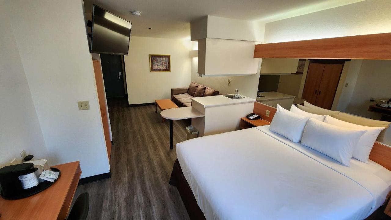 Surestay By Western South Natomas 2*