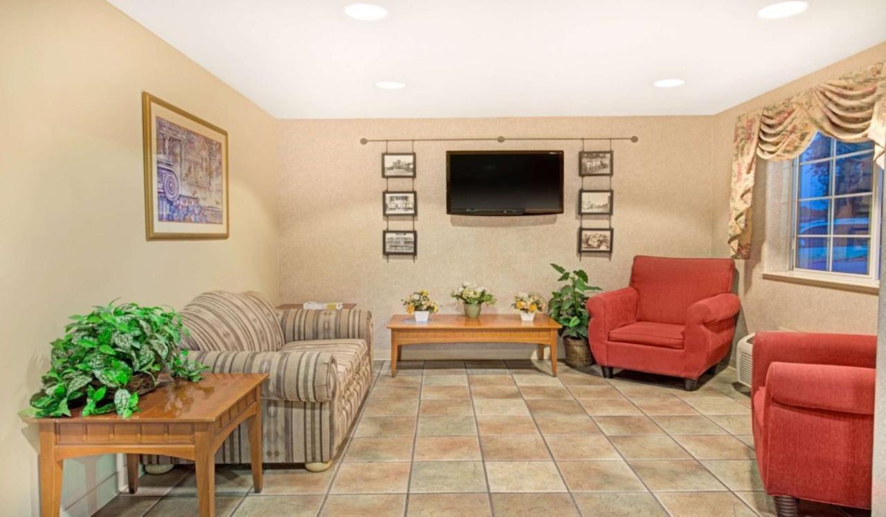 Surestay By Western South Natomas